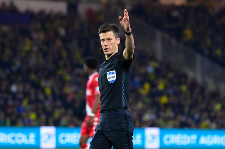 K1体育官方网站-首回合拜仁6-1取胜！拜仁vs亚特兰大裁判：法国人巴斯蒂恩执法