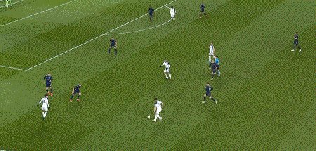 1615504445275091114.gif 热刺.gif